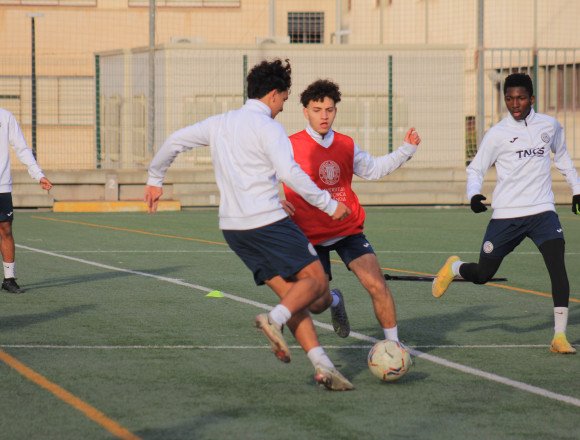 8 formas en que una academia de fútbol estadounidense podría beneficiarse de una asociación con una academia de fútbol española